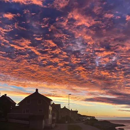 Strandly Seaview Holiday home Alnes